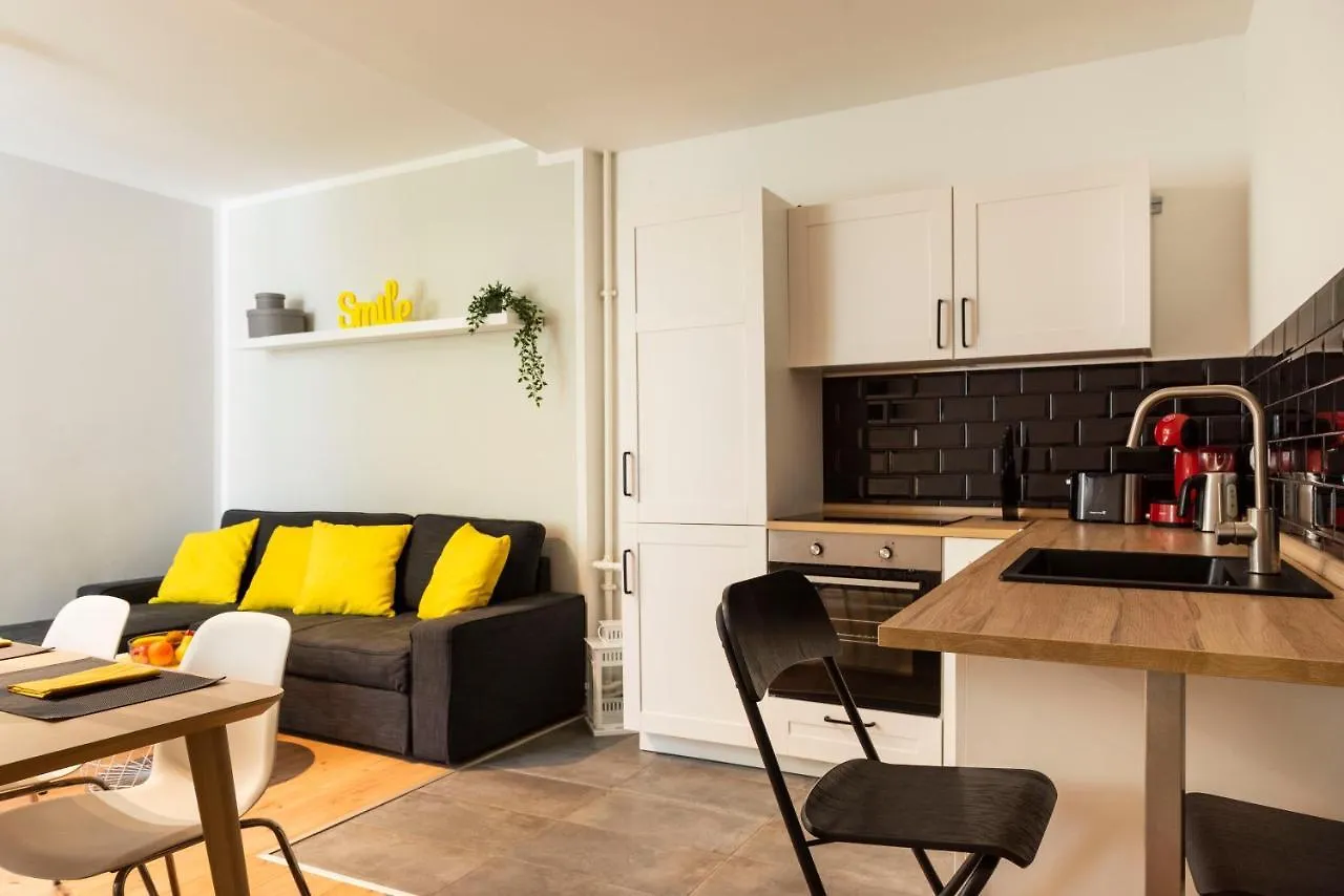 Freshly Renovated With A/C - Mitte Prenzlauer Berg Lägenhet Berlin 0*,  Tyskland
